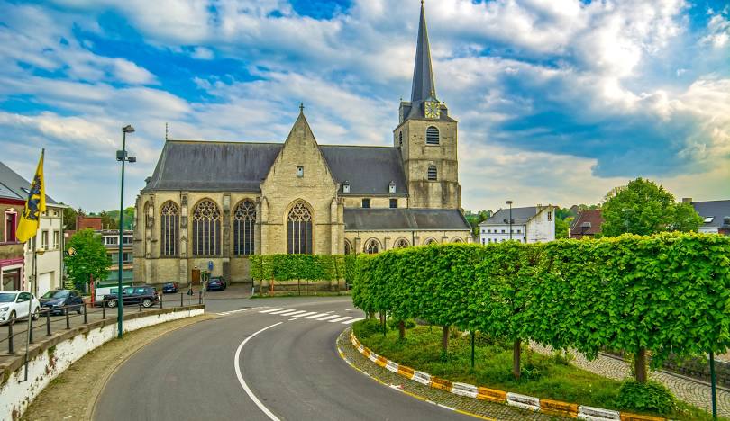 Zicht op de kerk en het centrum van Overijse.